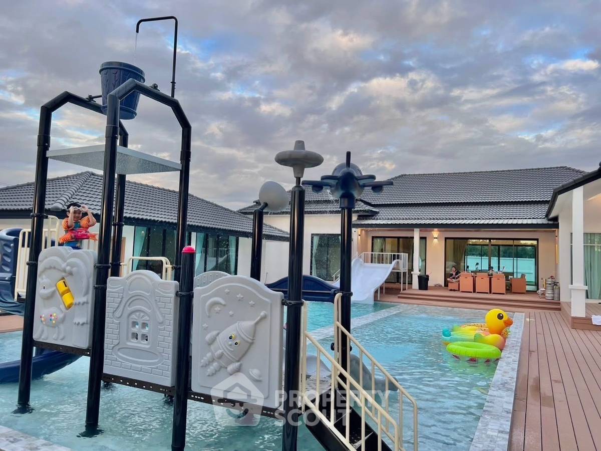 รูป วิลล่า 5-ห้องนอน ใกล้ ห้วยใหญ่ (ID 1996765) - รูปที่ 21/33