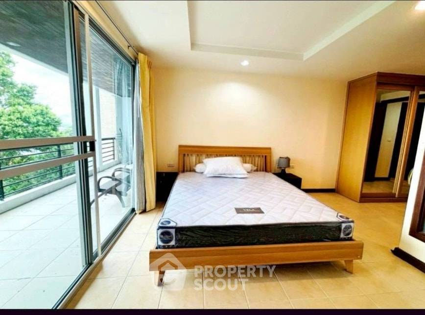 picture 2-BR Condo at Regent Pratumnak Condominium close to Phratamnak (ID 2452366) - 9/11