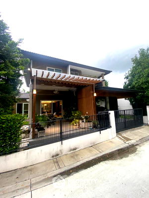 Houses for sale Nonthaburi : 4-BR House in Bang Yai (ID 1884932)