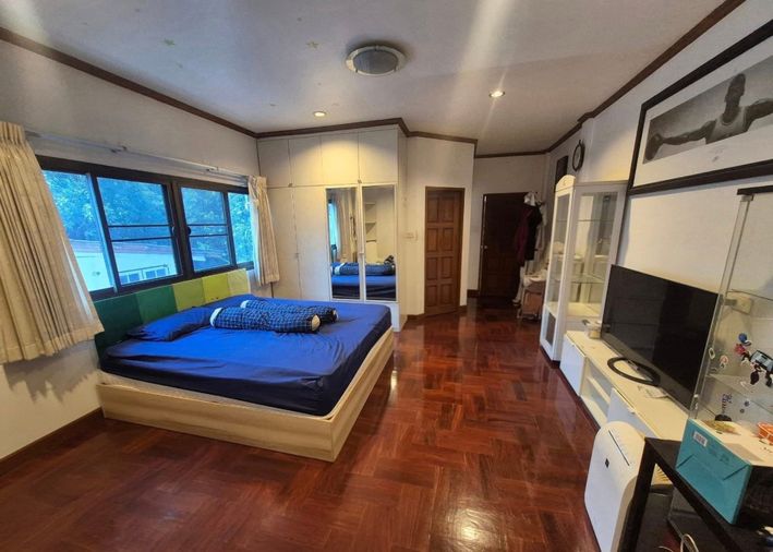 4-bed house for rent, 74 sq wah, Huai Khwang
