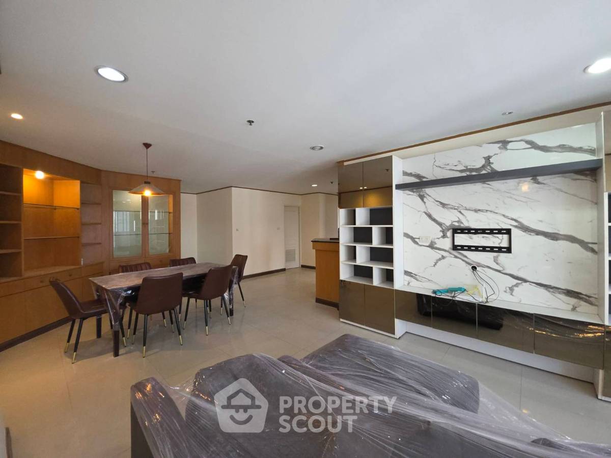 picture 3-BR Condo at The Waterford Diamond Tower Sukhumvit near BTS Phrom Phong (ID 2317984) - 4/21