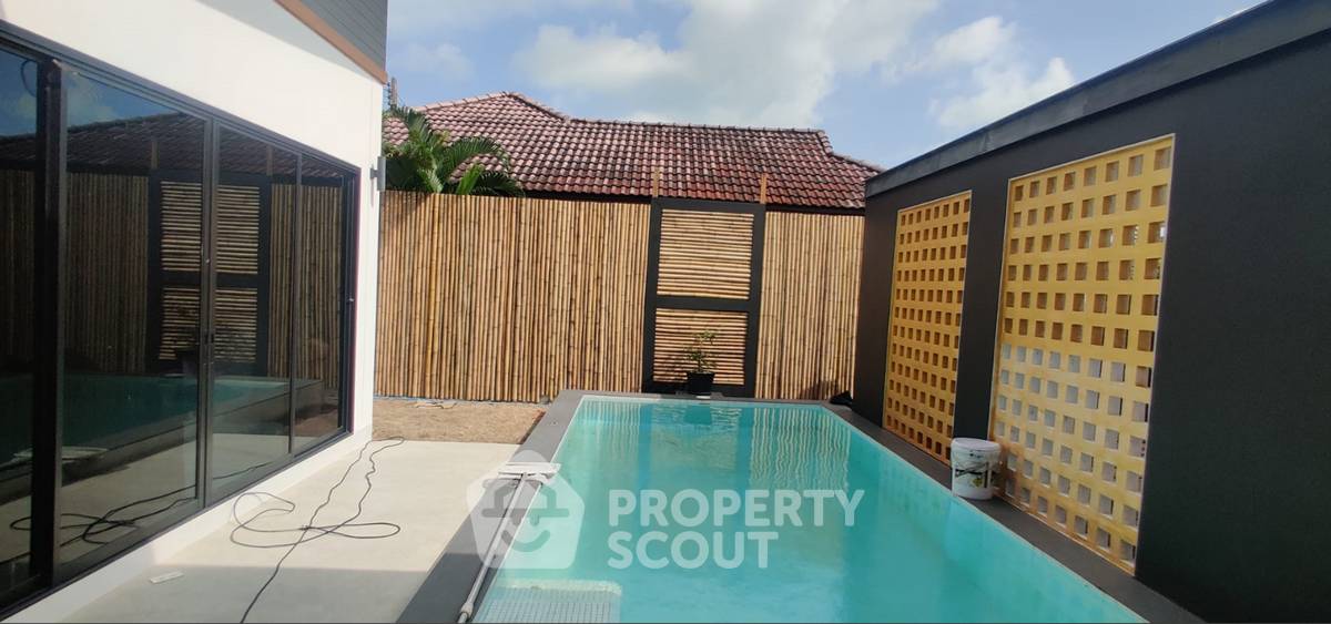 รูป วิลล่า 2-ห้องนอน ใน มะเร็ต (ID 835301) - รูปที่ 1/16