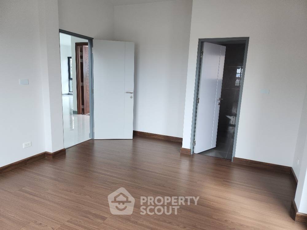 รูป บ้าน 4-ห้องนอน ที่ เดอะ ซิตี้ บางนา ใน บางแก้ว (ID 1610904) - รูปที่ 9/11