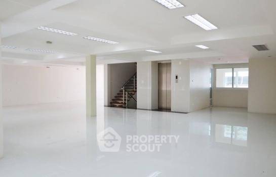 รูป ที่ดินสำหรับปล่อยขาย 740 ตารางเมตร แถว ใกล้ ถนนนราธิวาสราชนครินทร์ (ID 1973868) - รูปที่ 3/6