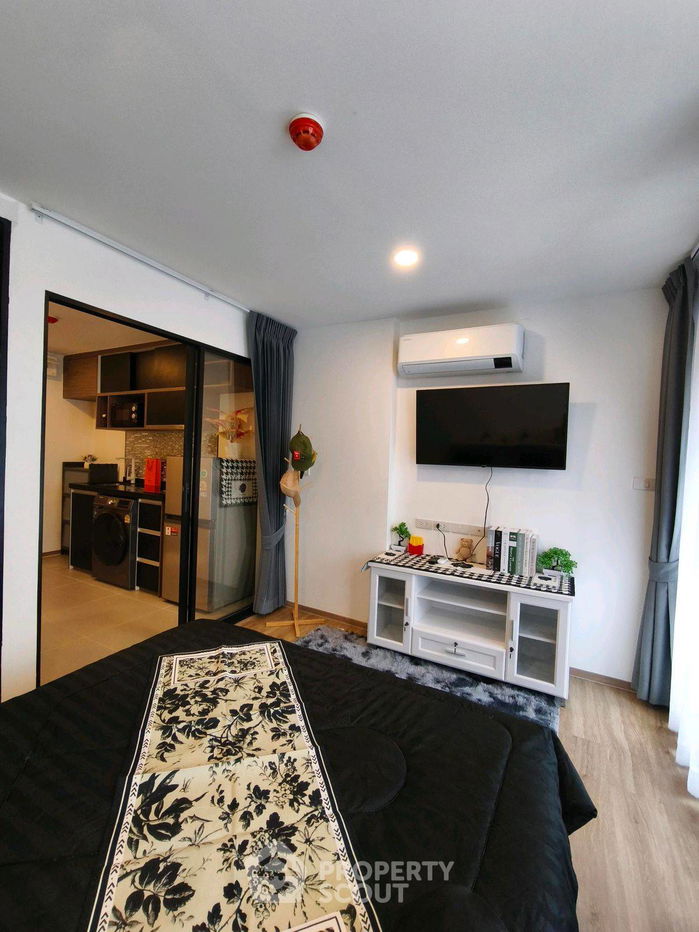 picture Studio Condo at Cybiq Ratchada 32 in Chan Kasem (ID 2452925) - 11/25
