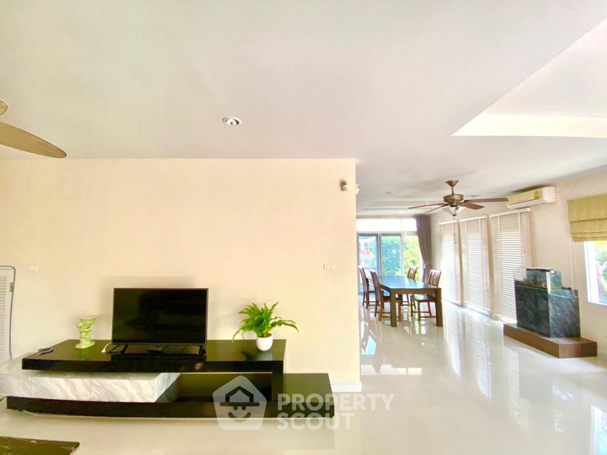 รูป บ้าน 3-ห้องนอน ใน สุรศักดิ์ (ID 1856938) - รูปที่ 6/38