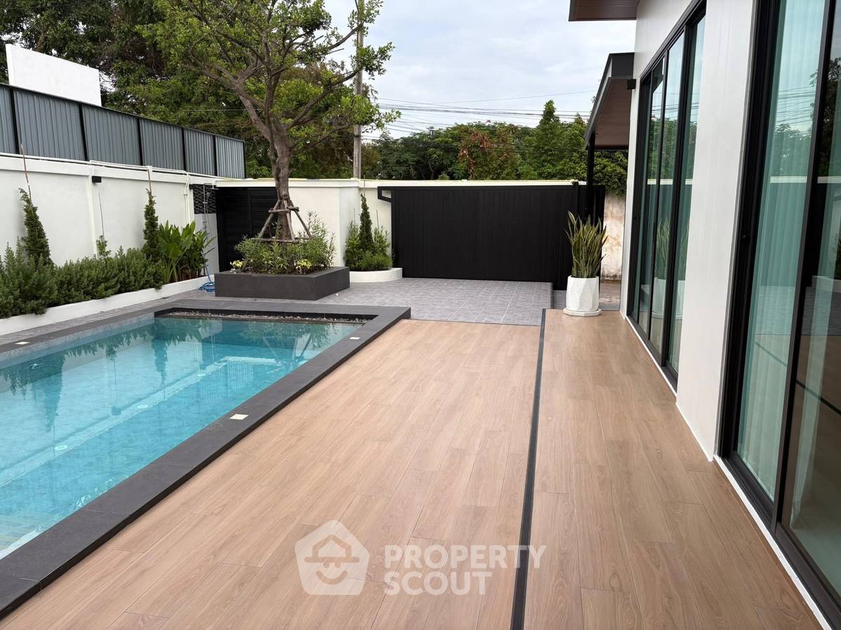 รูป บ้าน 3-ห้องนอน ที่ สิริศา 12 ใกล้ พัทยาตะวันออก (ID 2165141) - รูปที่ 4/24