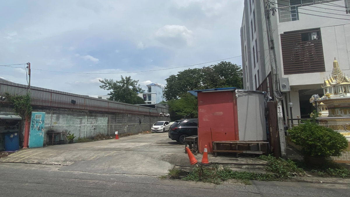 รูป Vายที่ดินลาดพร้าว 101 เนื้อที่ 83 ตรว. - รูปที่ 8/8