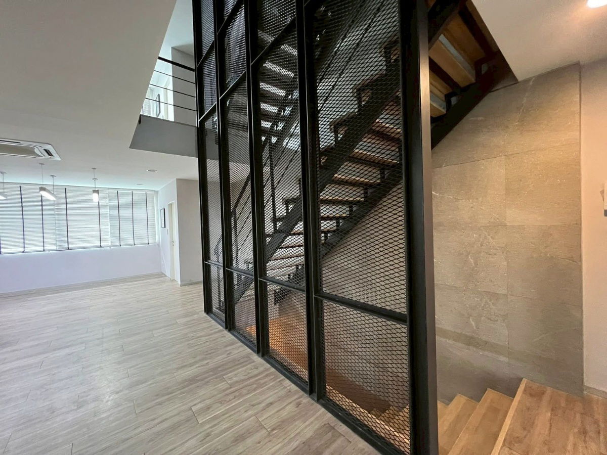 รูป 🏢 สำนักงานให้เช่า 5 ชั้น – ทำเล “ถนนประเสริฐมนูกิจ” ติดโรงเรียนโรงเรียนเลิศหล้า เหมาะบริษัทขนาดเล็ก–กลาง (รองรับ 15–20 คน) - รูปที่ 18/20