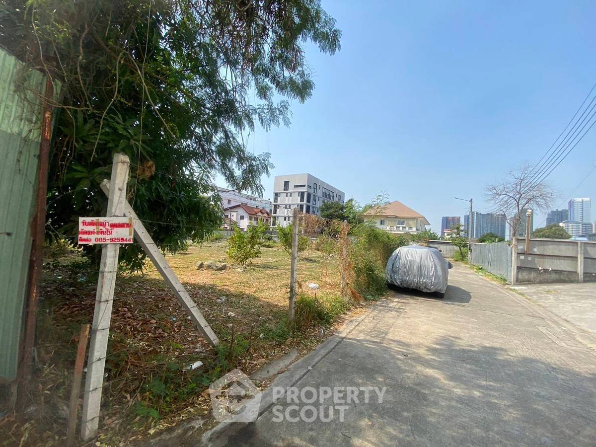 รูป ที่ดินสำหรับปล่อยขาย 1,940 ตารางเมตร แถว ใน จอมพล (ID 2060229) - รูปที่ 10/13