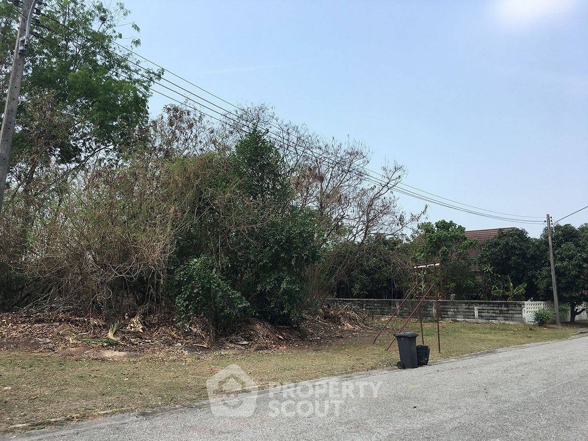 รูป ที่ดินสำหรับปล่อยขาย 2,312 ตารางเมตร แถว ใน บางพระ (ID 2098574) - รูปที่ 2/6