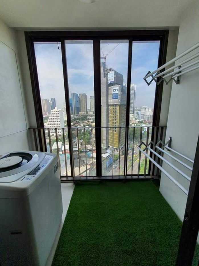 picture 1 Bedroom convinced Condo! Only 400 meters to MRT - 7/7