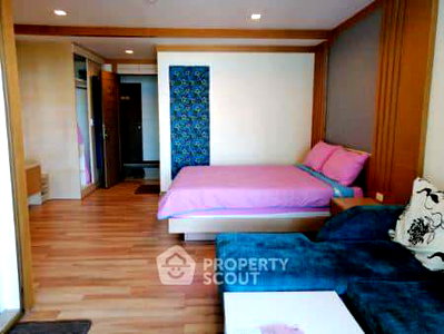 ขายคอนโด : คอนโด 1-ห้องนอน ที่ เดอะ แซนด์ คอนโดมิเนียม ใกล้ ถนนพระตำหนัก พัทยา (ID 1158710)