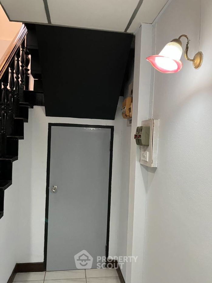 รูป บ้าน 4-ห้องนอน ใกล้ กรุงเทพกรีฑา (ID 1401630) - รูปที่ 8/16