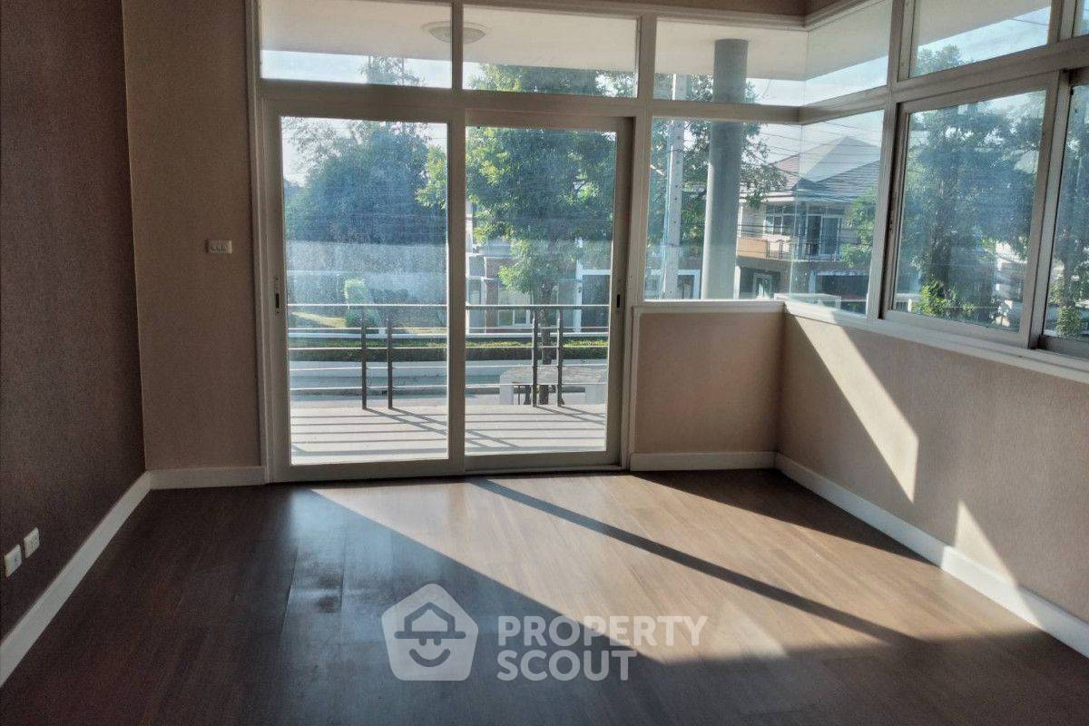 รูป บ้าน 4-ห้องนอน ใน สามวาตะวันตก (ID 2027907) - รูปที่ 10/11