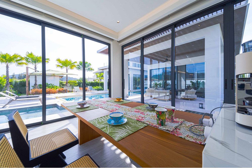 รูป [920601001-697] ขายวิลล่าหรูพร้อมสนามเทนนิส 4 ห้องนอน 4 ห้องน้ำ ในซอย 70 ของ huahin - รูปที่ 71/108