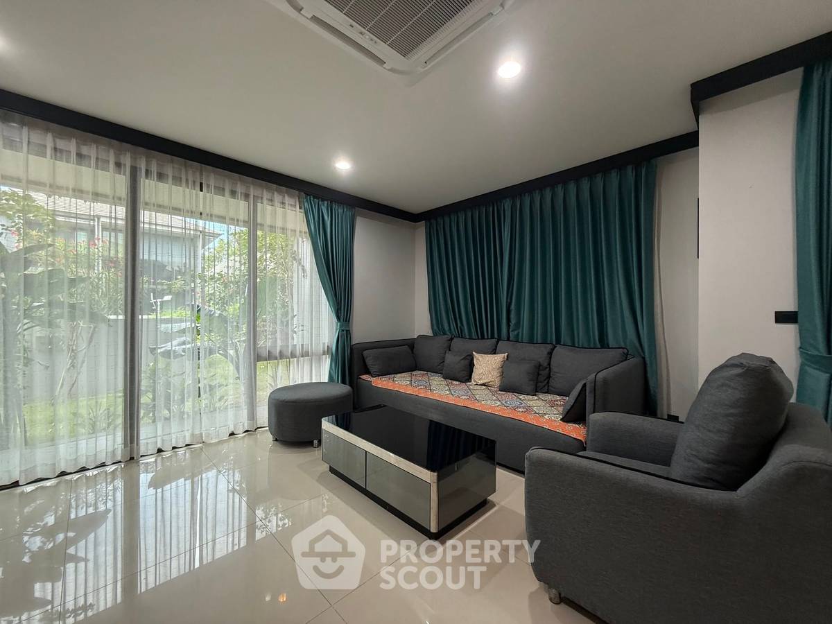 picture 4-BR House at Setthasiri-Krungthep Kreetha 2 in Hua Mak (ID 2455026) - 4/15