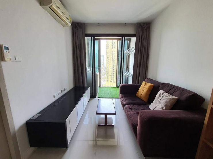 picture 1 Bedroom convinced Condo! Only 400 meters to MRT - 4/7