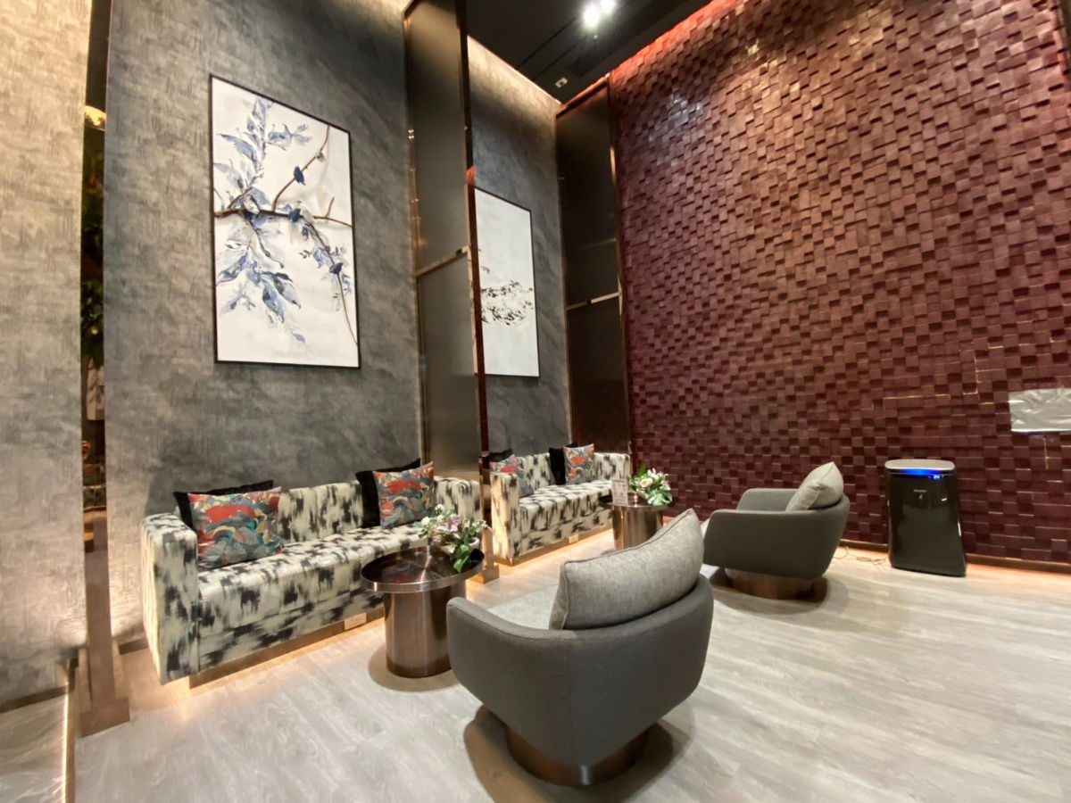 รูป ขายคอนโดไลฟ์ อโศก ไฮป์ ห้อง 1 ห้องนอน 1 ห้องอเนกประสงค์ 1 ห้องน้ำ ทำใหม่ทั้งห้อง ห้องมุม อยู่ชั้นส่วนกลาง - รูปที่ 33/34