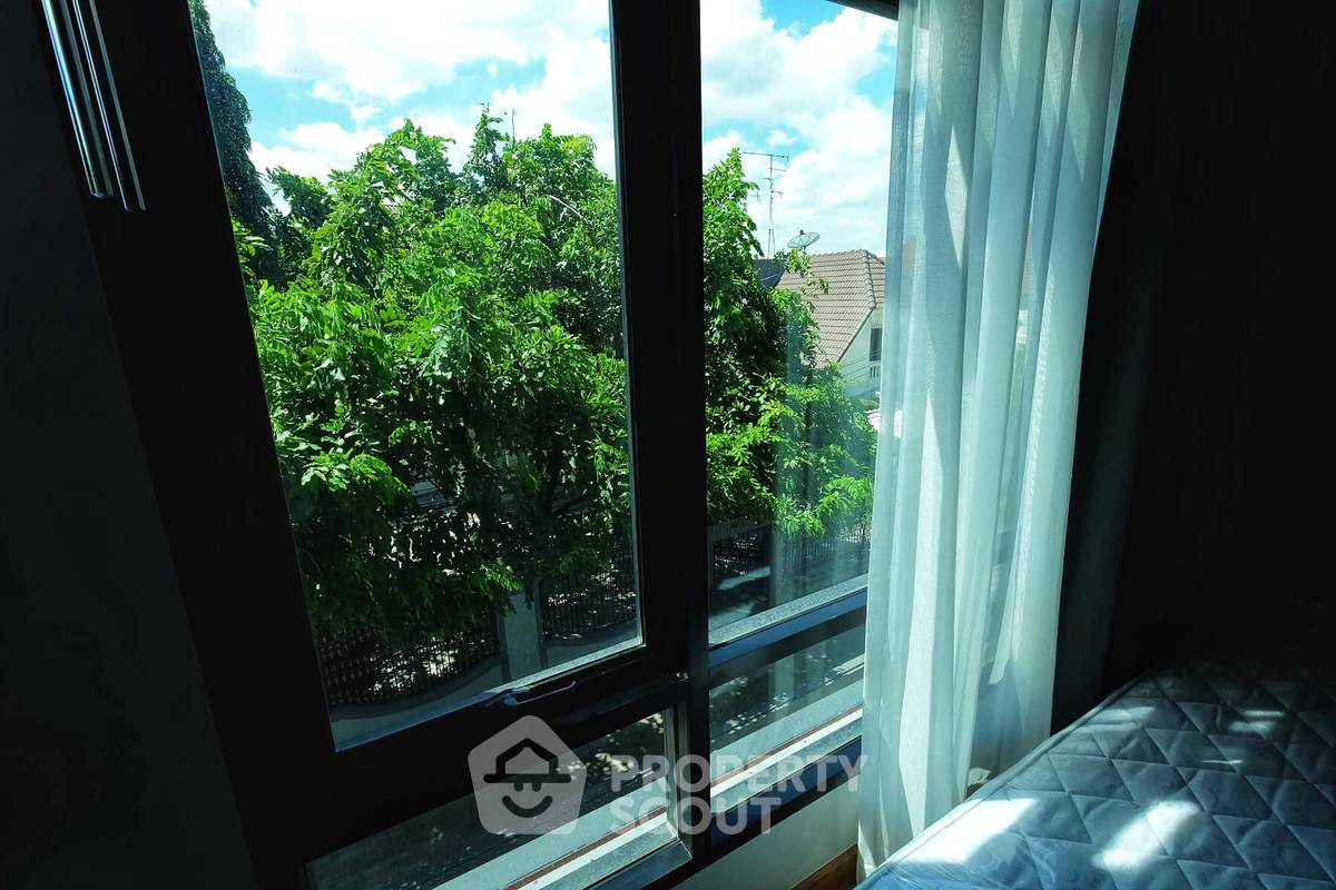 picture 1-BR Condo at The Unique Ekamai-Ramintra in Khlong Chaokhun Sing (ID 1207015) - 7/9