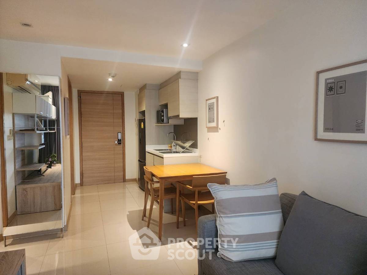 picture 1-BR Condo at Socio Reference 61 near BTS Thong Lor (ID 2083132) - 3/9