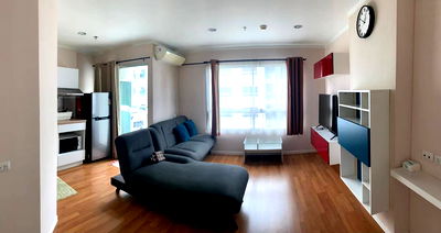 Condos for rent 5 Yaek Market Udon Thani : Lumpini condo for rent fully furnished 