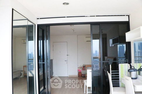 1-BR Condo at Life @ Ladprao 18 near MRT Lat Phrao (ID 2030024)