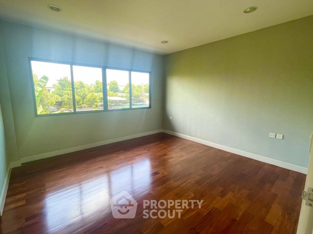 picture 4-BR House near MRT Bang Rak Noi Tha It (ID 1497366) - 9/26