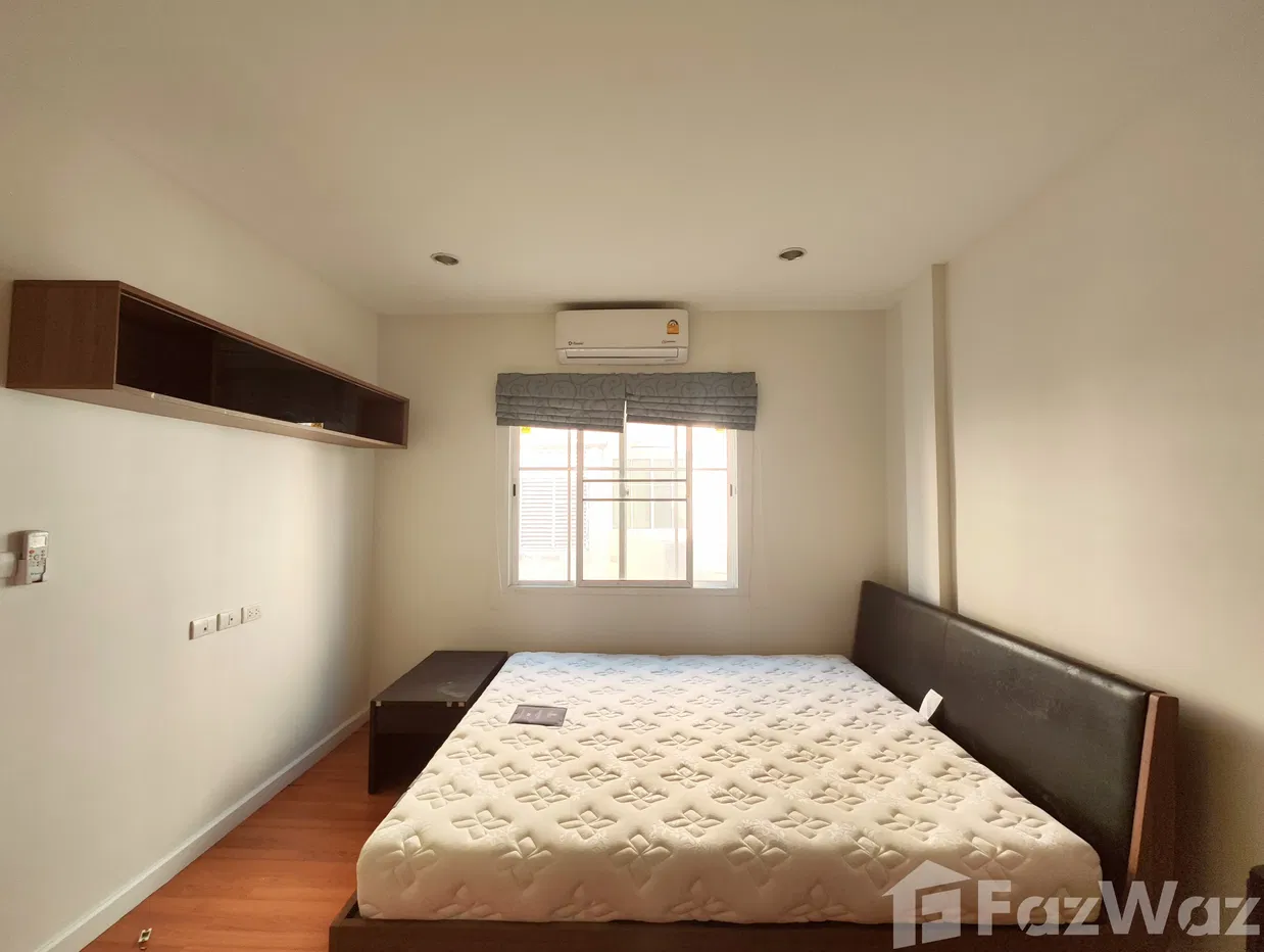 picture 3 Bedroom Townhouse for sale at The Metro Rama 9  5358179 - 3/11