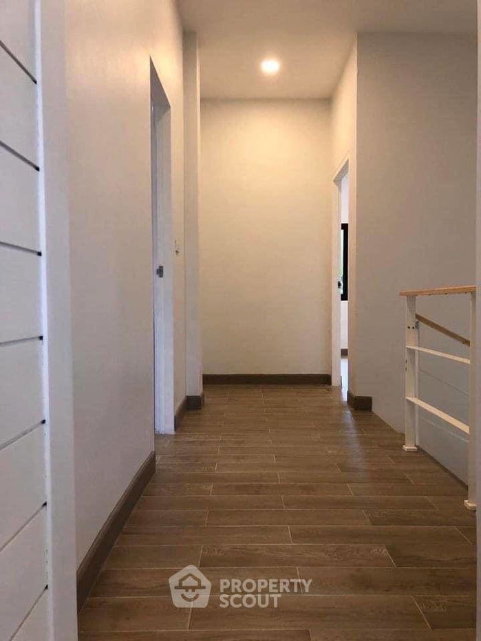 รูป ทาวน์เฮาท์ 3-ห้องนอน ใน บางชัน (ID 1123482) - รูปที่ 7/9