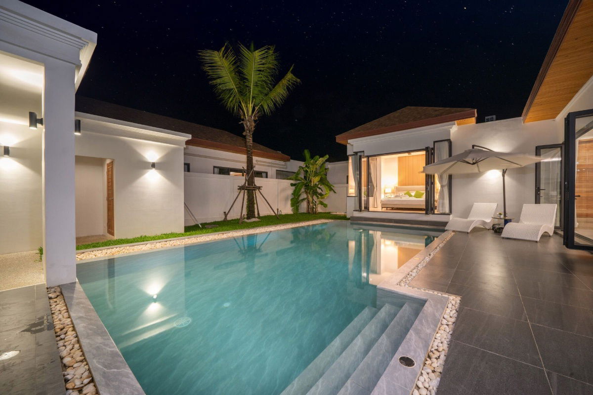 picture Contemporary 4-Bedroom Villa with Private Pool in Rawai, Phuket - U1701682 - 10/16