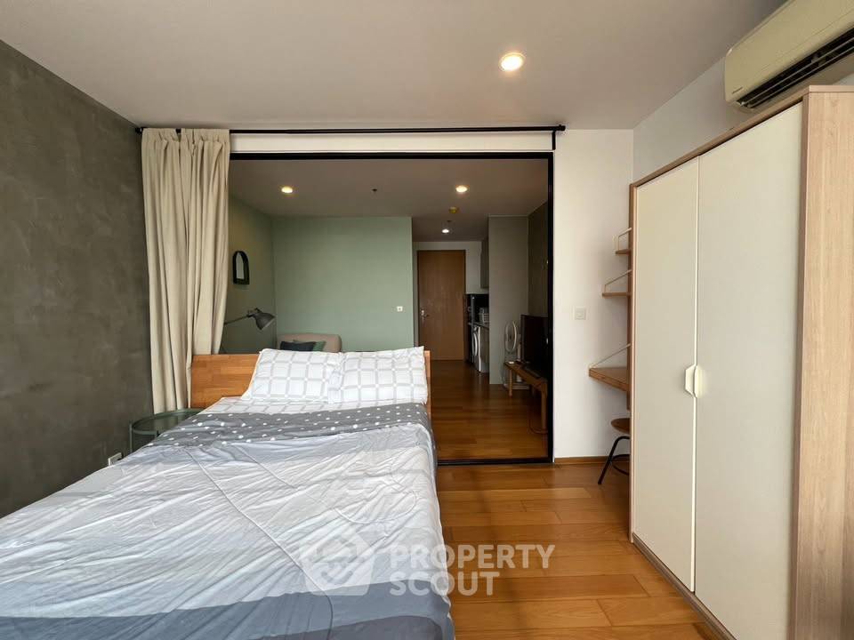 รูป คอนโด 1-ห้องนอน ที่ โนเบิล รีโว สีลม ใกล้ BTS สุรศักดิ์ (ID 2456267) - รูปที่ 3/8