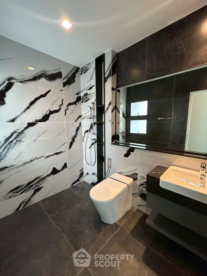 picture 5-BR House at Grand Bangkok Boulevard Rama9-Krungthepkritha close to Krungthep Kreetha (ID 2453488) - 15/19