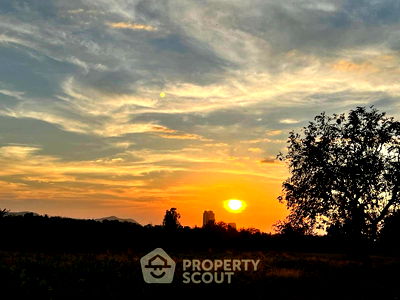 ที่ดิน บางละมุง ชลบุรี : ที่ดินสำหรับปล่อยขาย 1,564 ตารางเมตร แถว ใกล้ เมืองพัทยา (ID 2083012)