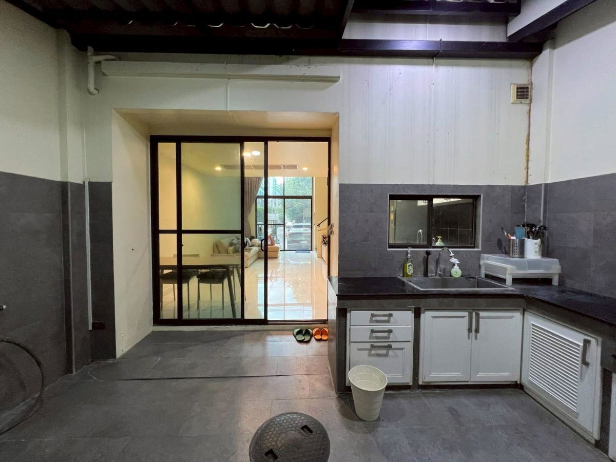 รูป 🔴SB2358🟡 ขายถูกมาก👍 ทาวน์โฮมบ้านกลางเมืองรัชโยธิน พหลโยธิน 34 💛🧡 ✅แอดไลน์ @930jwqti (มี @ ด้วย) แอดมินตอบไว - รูปที่ 12/18