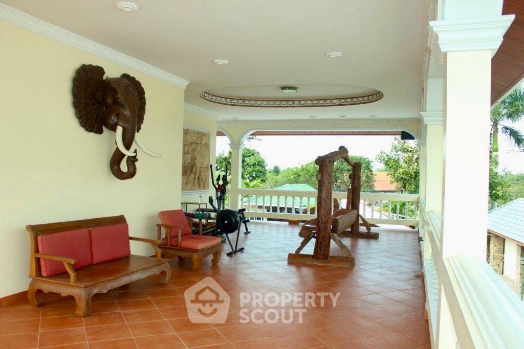 รูป วิลล่า 10-ห้องนอน ใกล้ บางเสร่ (ID 2003327) - รูปที่ 3/12