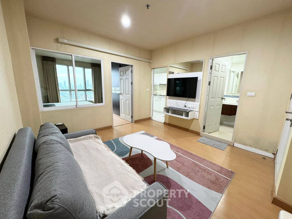 picture 1-BR Condo at Life @ Ratchada-Huaikwang near MRT Sutthisan (ID 2455929) - 3/10