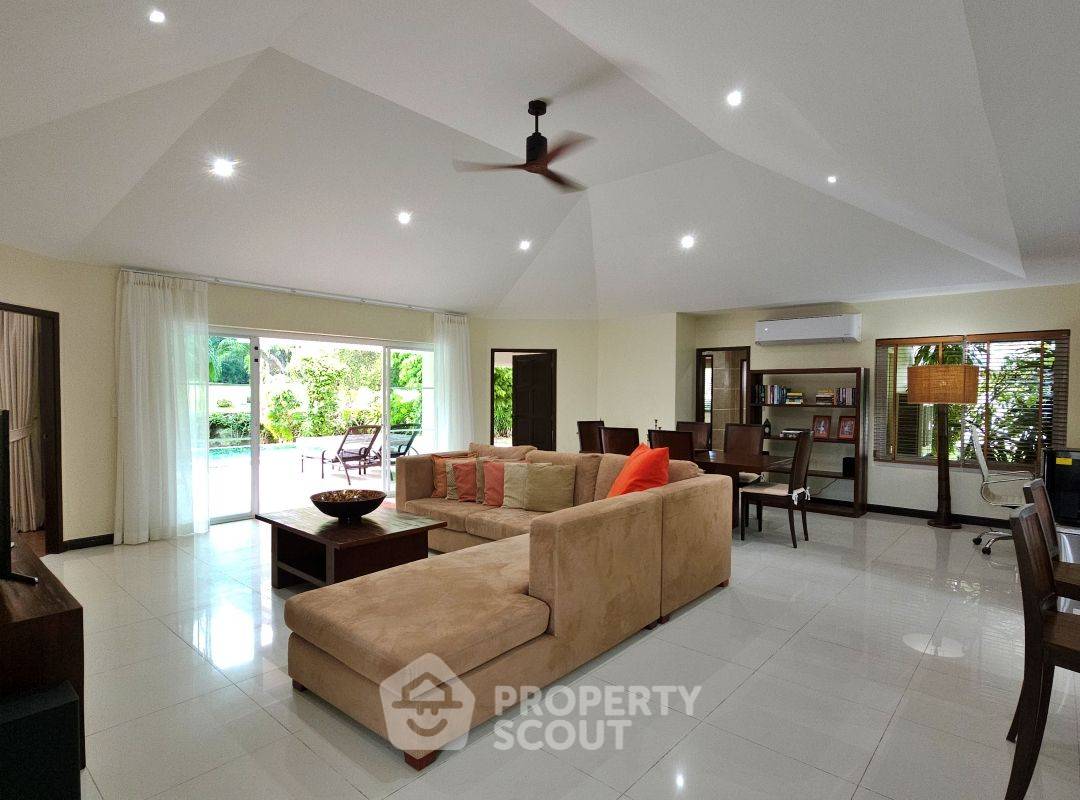 รูป วิลล่า 3-ห้องนอน ใกล้ กะทู้ (ID 1889149) - รูปที่ 3/25