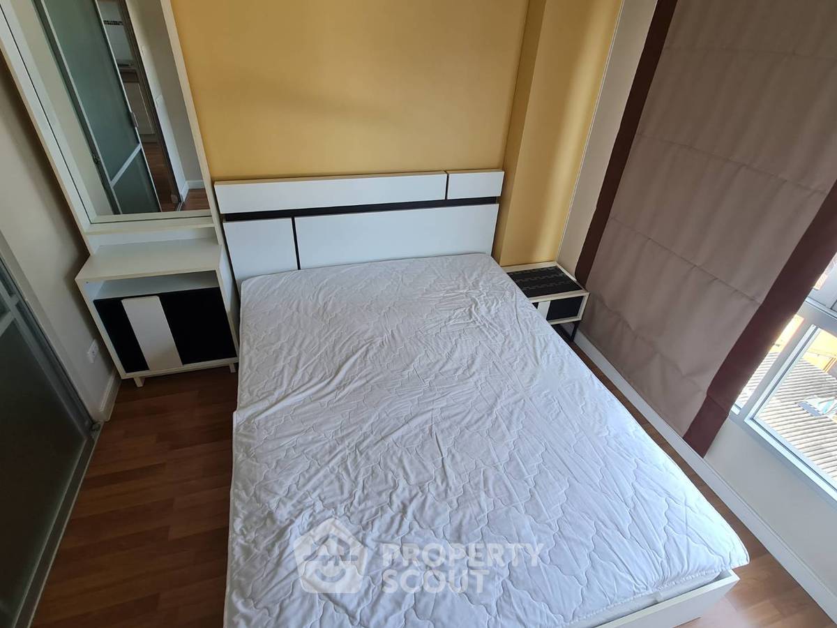 picture 1-BR Condo at Lumpini Place Ratchayothin near BTS Ratchayothin (ID 1885476) - 4/9