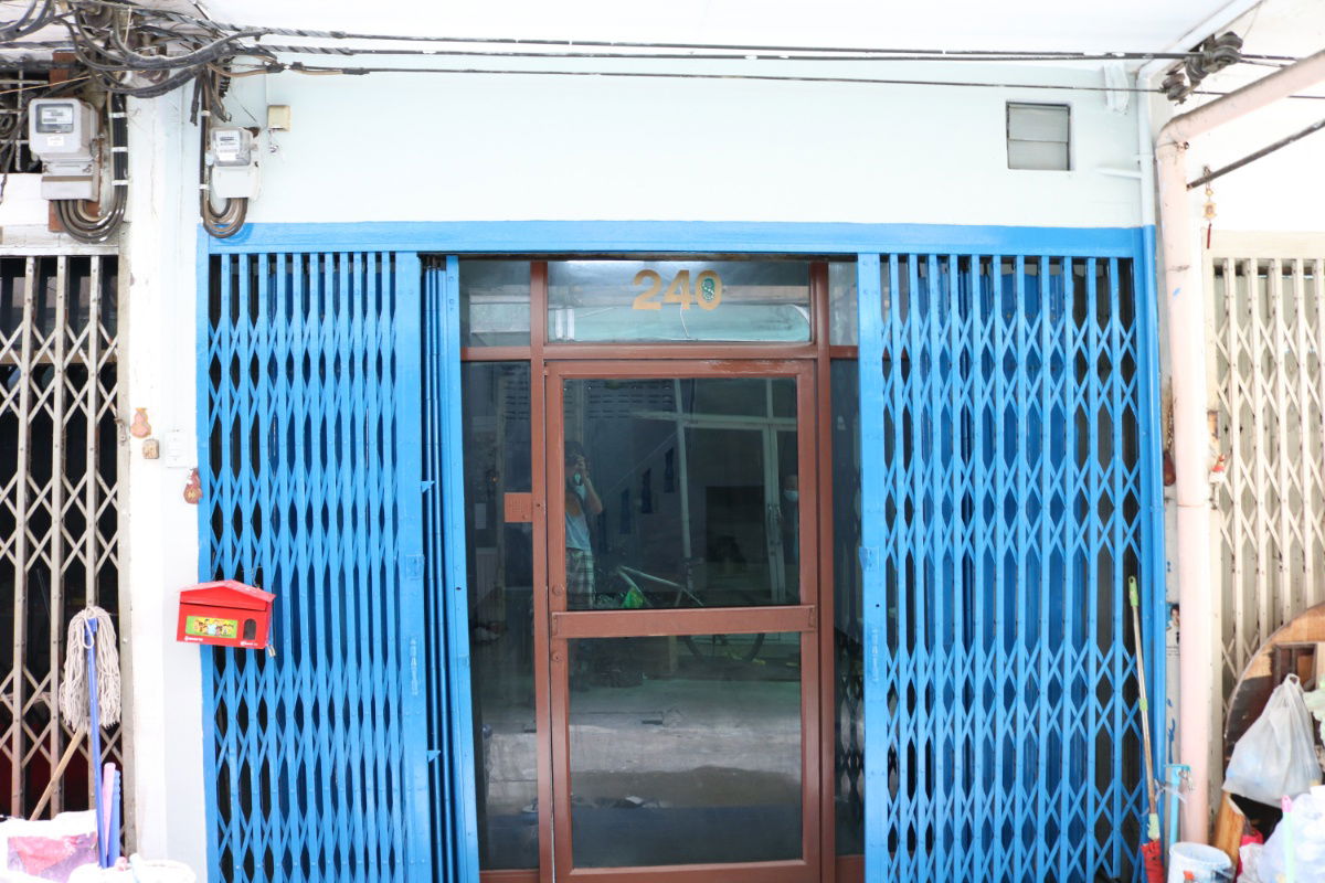 รูป ให้เช่าตึกแถว 5 ชั้น ซอยพระยาศรี แขวงวังบูรพาภิรมย์ เขตพระนคร 5 ชั้น 5 ห้องนอน 3 ห้องน้ำ แต่งสวยพร้อมอยู่ ใกล้ MRT สามยอด และ MRT สนามไชย - รูปที่ 1/7