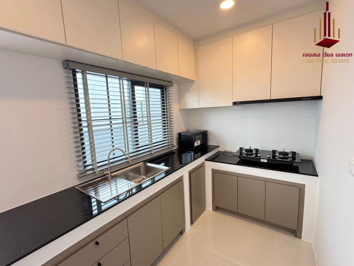 picture ✨ For Rent: Centro Bangna✨  💰 Only 100,000 THB/month - 7/9