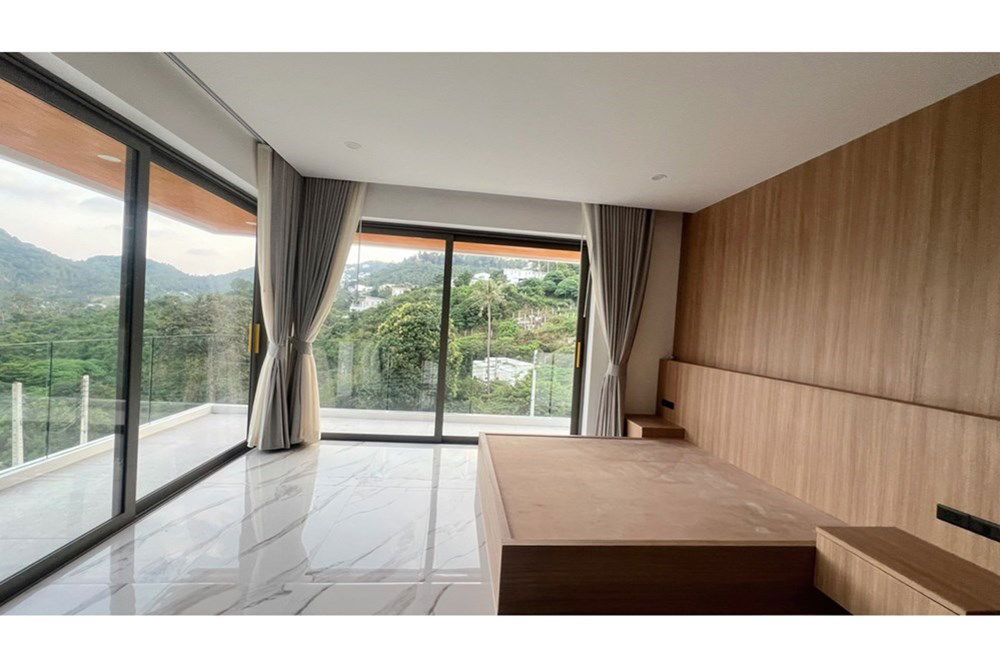 picture [920121030-221] 4 Bedrooms Luxury Seaview Villa in Chaweng - 12/58