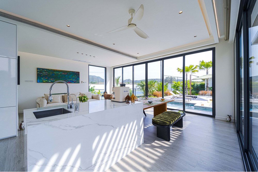 รูป [920601001-697] ขายวิลล่าหรูพร้อมสนามเทนนิส 4 ห้องนอน 4 ห้องน้ำ ในซอย 70 ของ huahin - รูปที่ 69/108