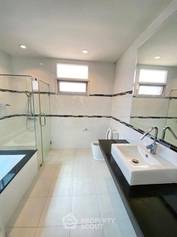 รูป บ้าน 3-ห้องนอน ใน สุรศักดิ์ (ID 1856938) - รูปที่ 27/38