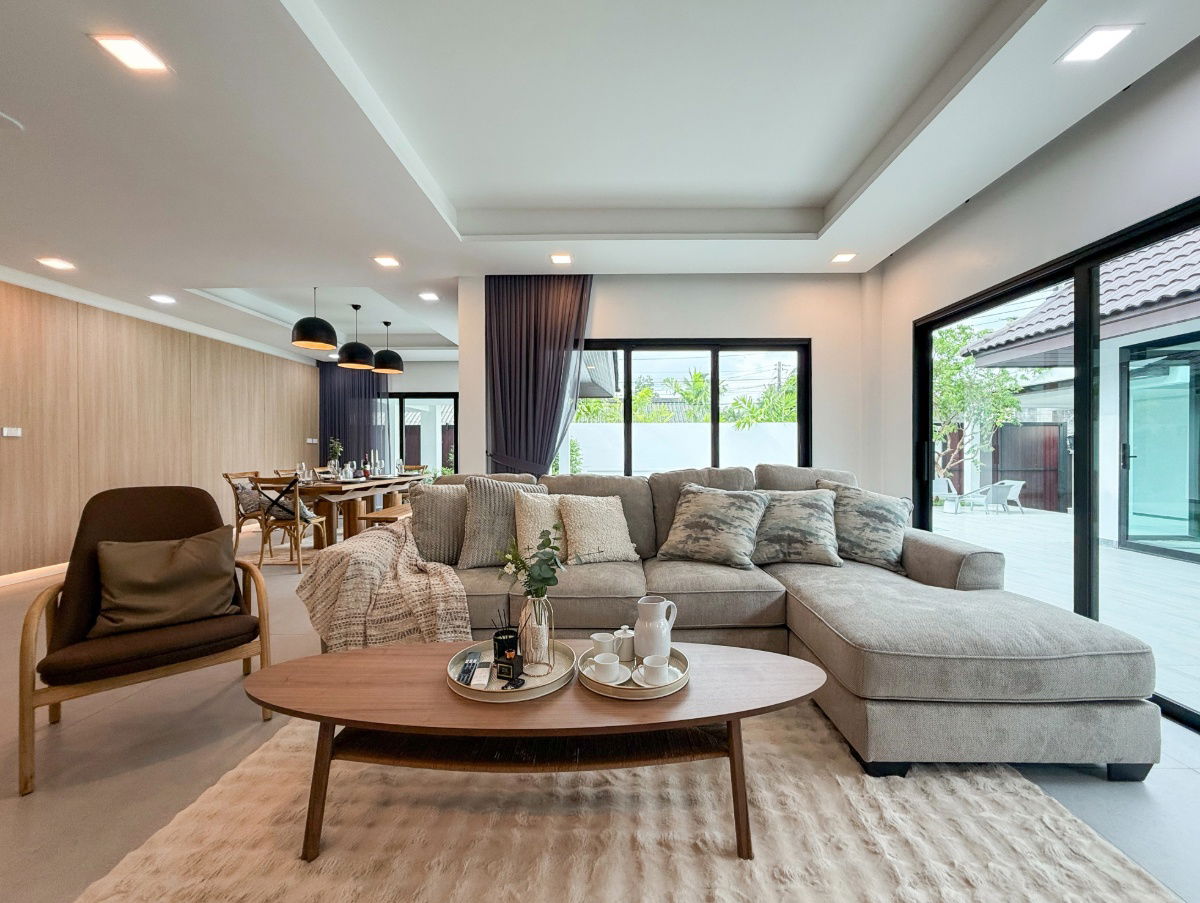 picture S2947 Urgent Sale! Pool Villa in Thalang Area, Spacious Layout, Fully Furnished and Decorated - 4/20