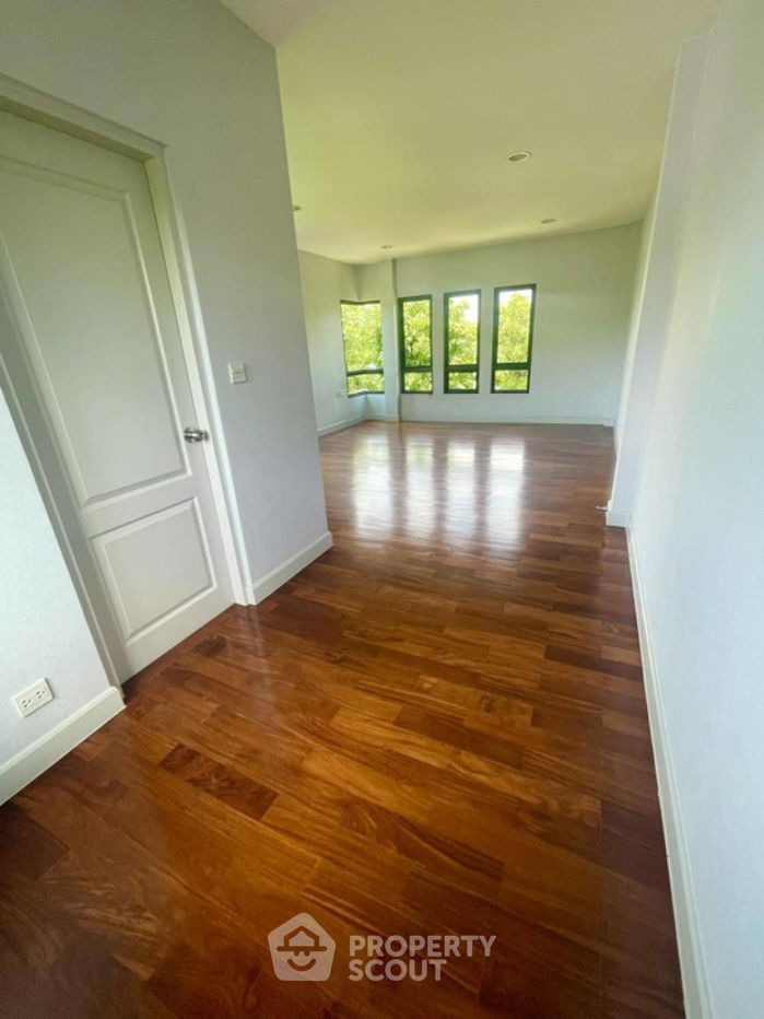 picture 4-BR House near MRT Bang Rak Noi Tha It (ID 1497366) - 6/26