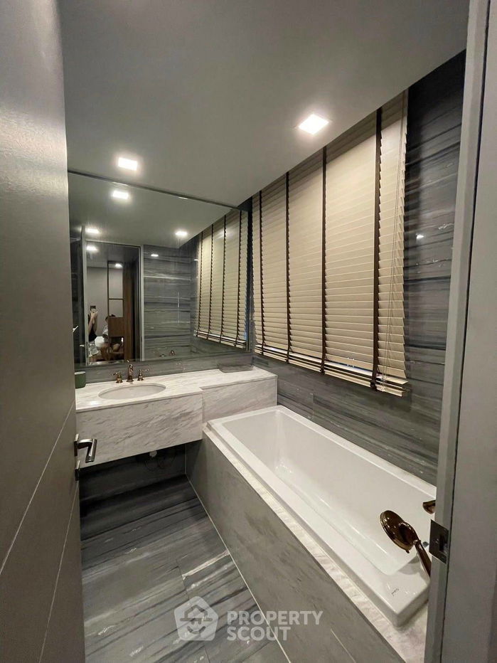 รูป คอนโด 2-ห้องนอน ที่ แอชตัน สุขุมวิท 41 ใกล้ BTS พร้อมพงษ์ (ID 2434319) - รูปที่ 8/8