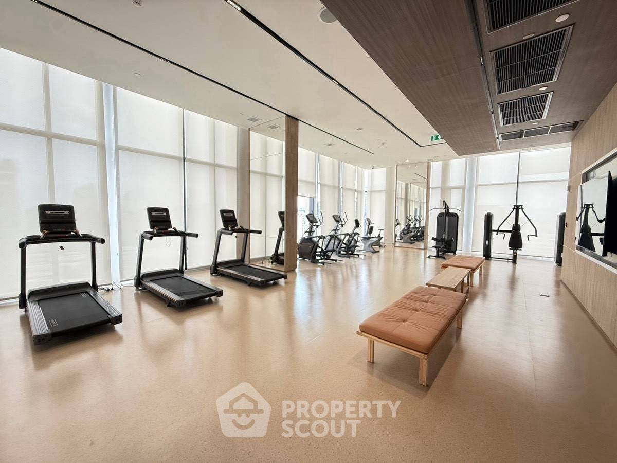 picture 1-BR Condo at Nue District R9 near MRT Phra Ram 9 (ID 2455736) - 10/12