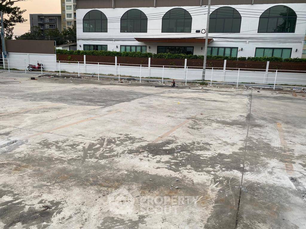 รูป ที่ดินสำหรับปล่อยเช่า 1,600 ตารางเมตร แถว ใกล้ ลาซาล (ID 1882507) - รูปที่ 6/6