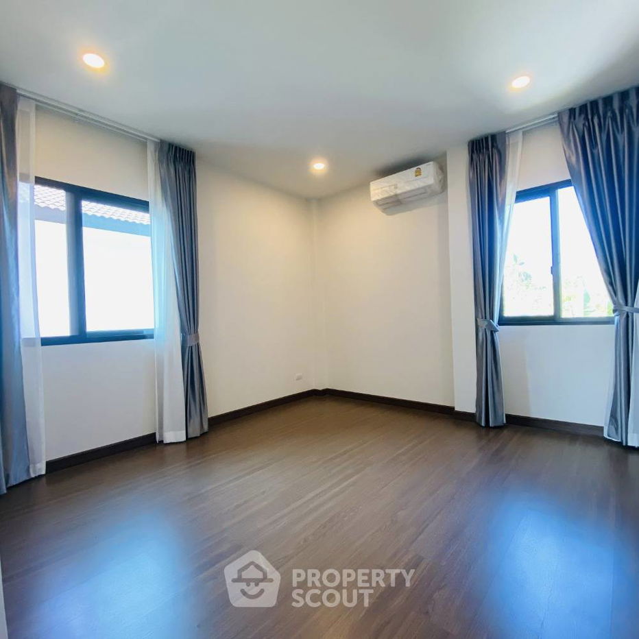 รูป บ้าน 4-ห้องนอน ใน บางกร่าง (ID 1404960) - รูปที่ 7/16